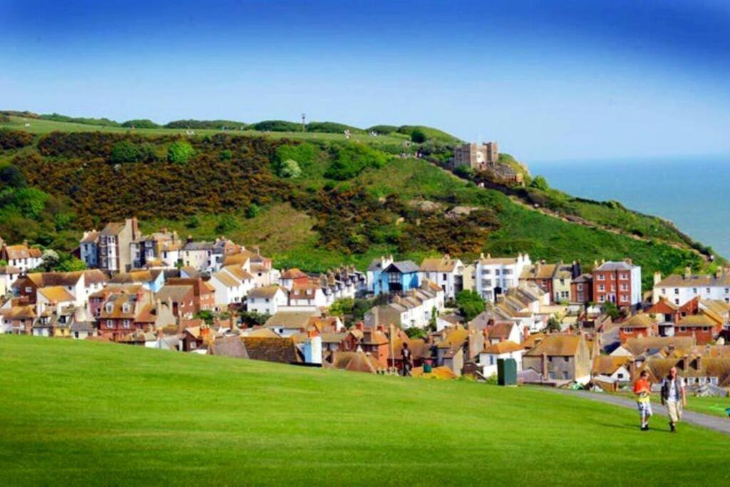 Charming, Bright, Hilltop Apartment. Hastings Exterior foto